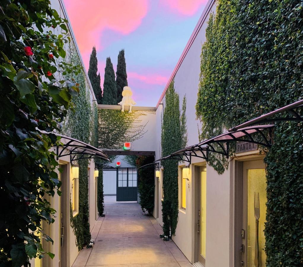 R Inn Napa Bagian luar foto